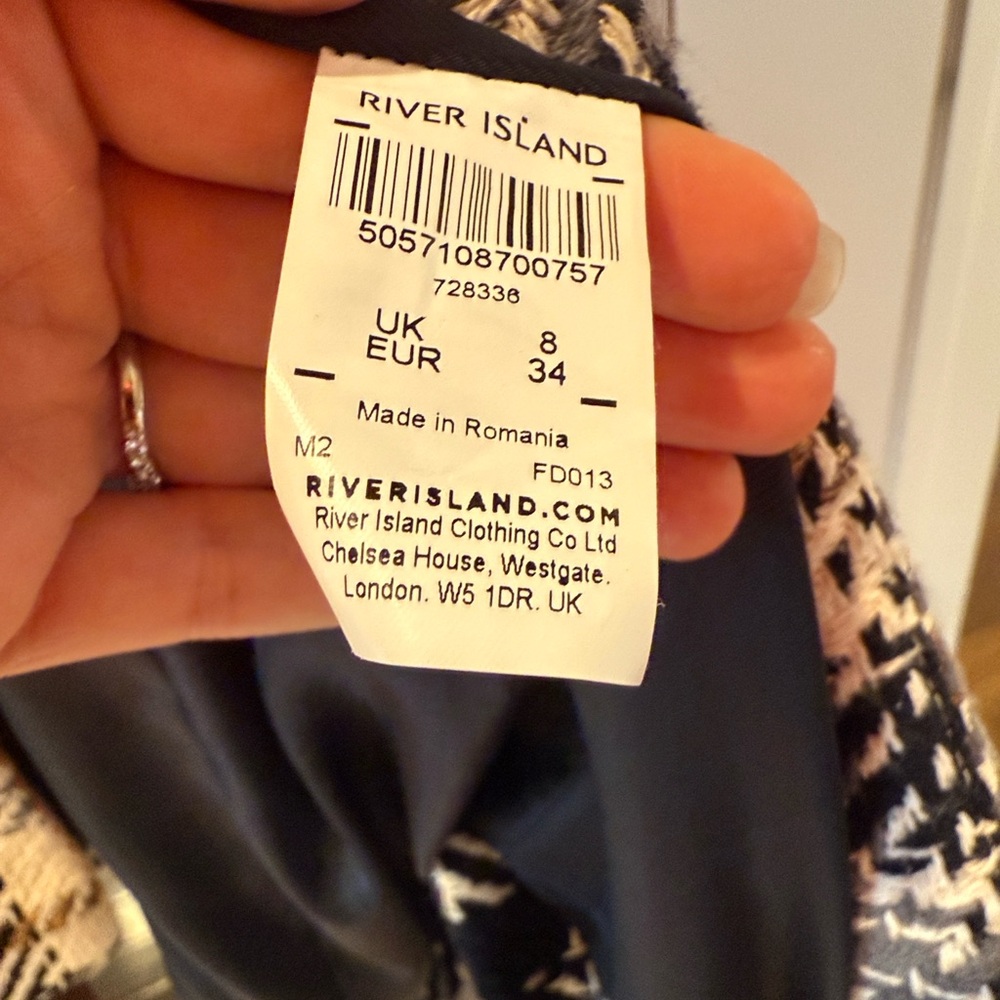 River Island Black and Cream Plaid Fall Trench Coat - Picture 5 of 6